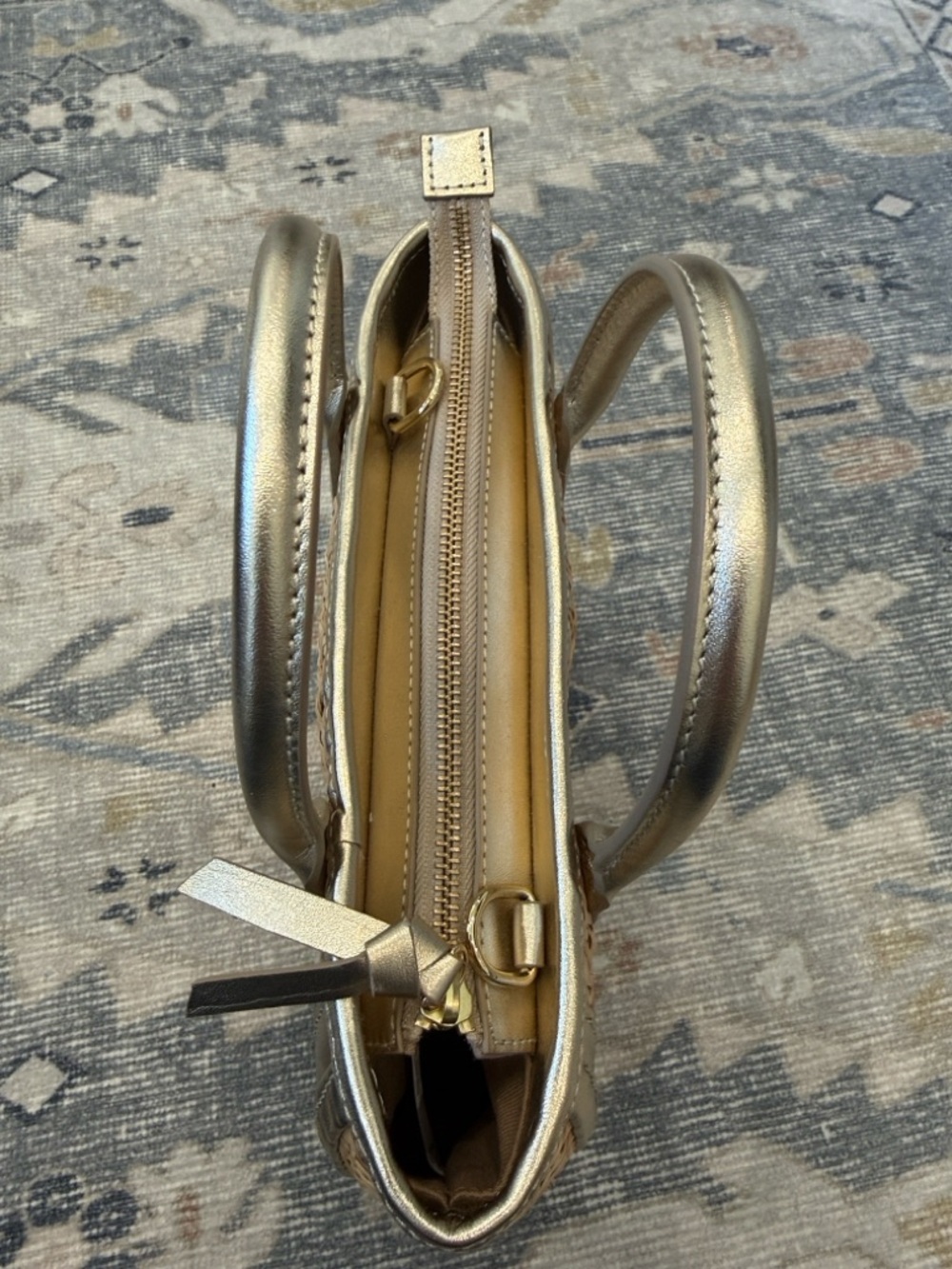 ⭐️ Talbots ⭐️ LIKE NEW ⭐️ METALLIC LEATHER RATTAN SATCHEL with STRAP ⭐️ - Picture 6 of 14